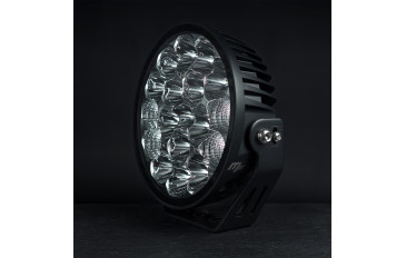 LED-Fernscheinwerfer mit 7 Fuß und 10800 Lumen MF